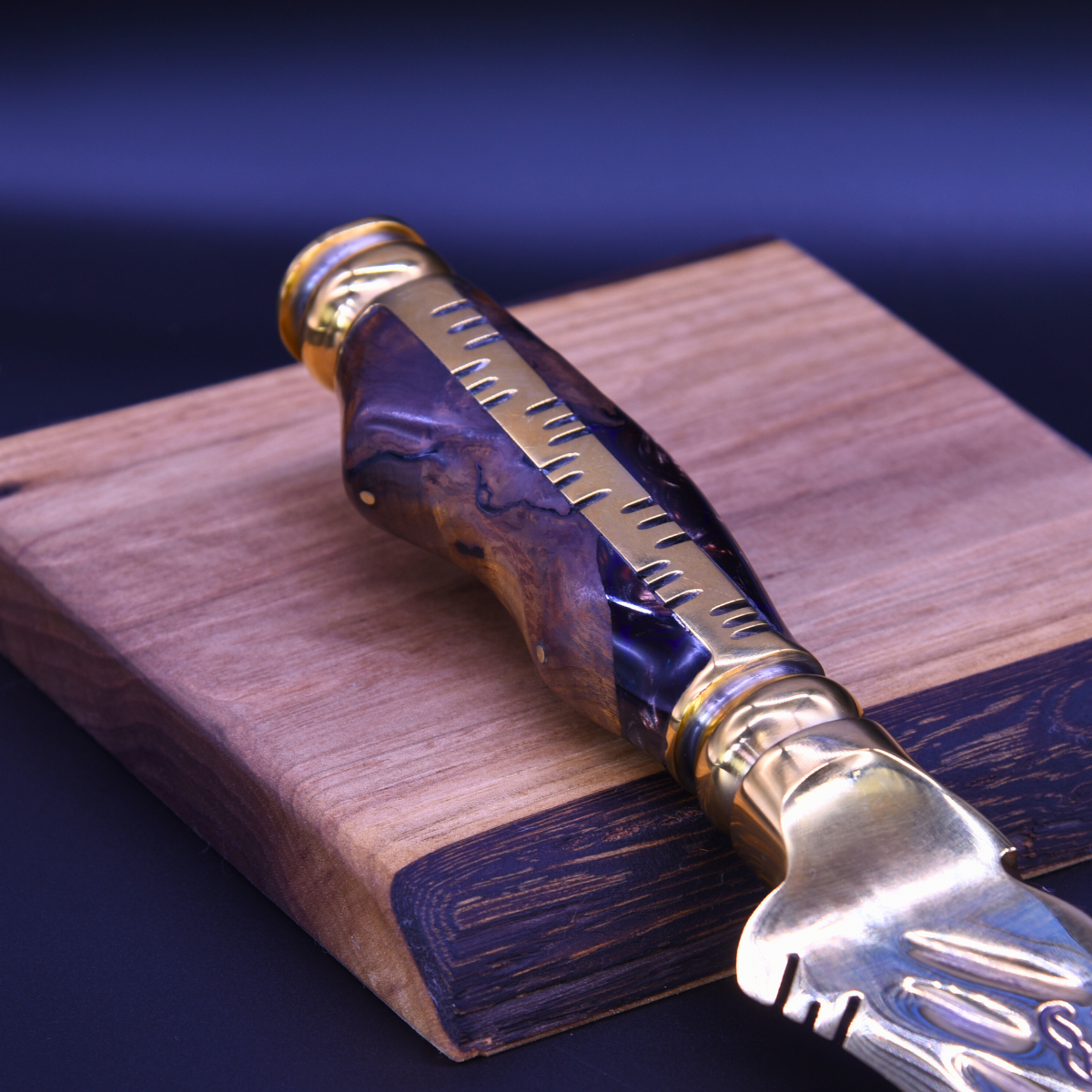 "The Riptide" — Full Gold Collector Knife