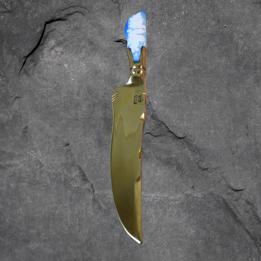 The Azure Fang — Partial Gold Collector's Blade