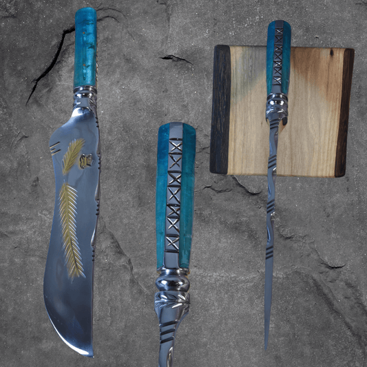 The Turquoise Feather — Partial Gold Collector's Blade - OwnTheFire™