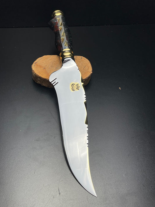 “The Crown Fang” – Partial Gold Custom Knife