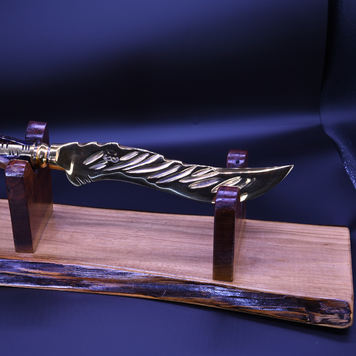 "The Riptide" — Full Gold Collector Knife