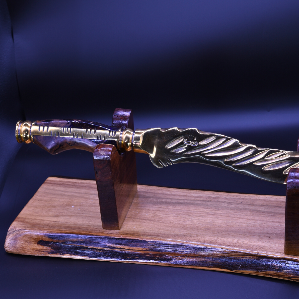 "The Riptide" — Full Gold Collector Knife