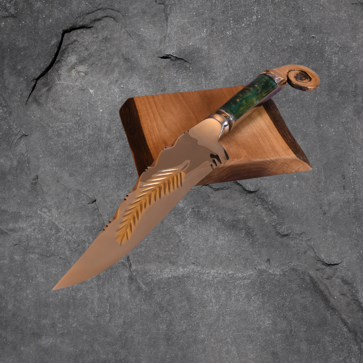The Serpent's Spiral — Partial Gold Collector's Blade