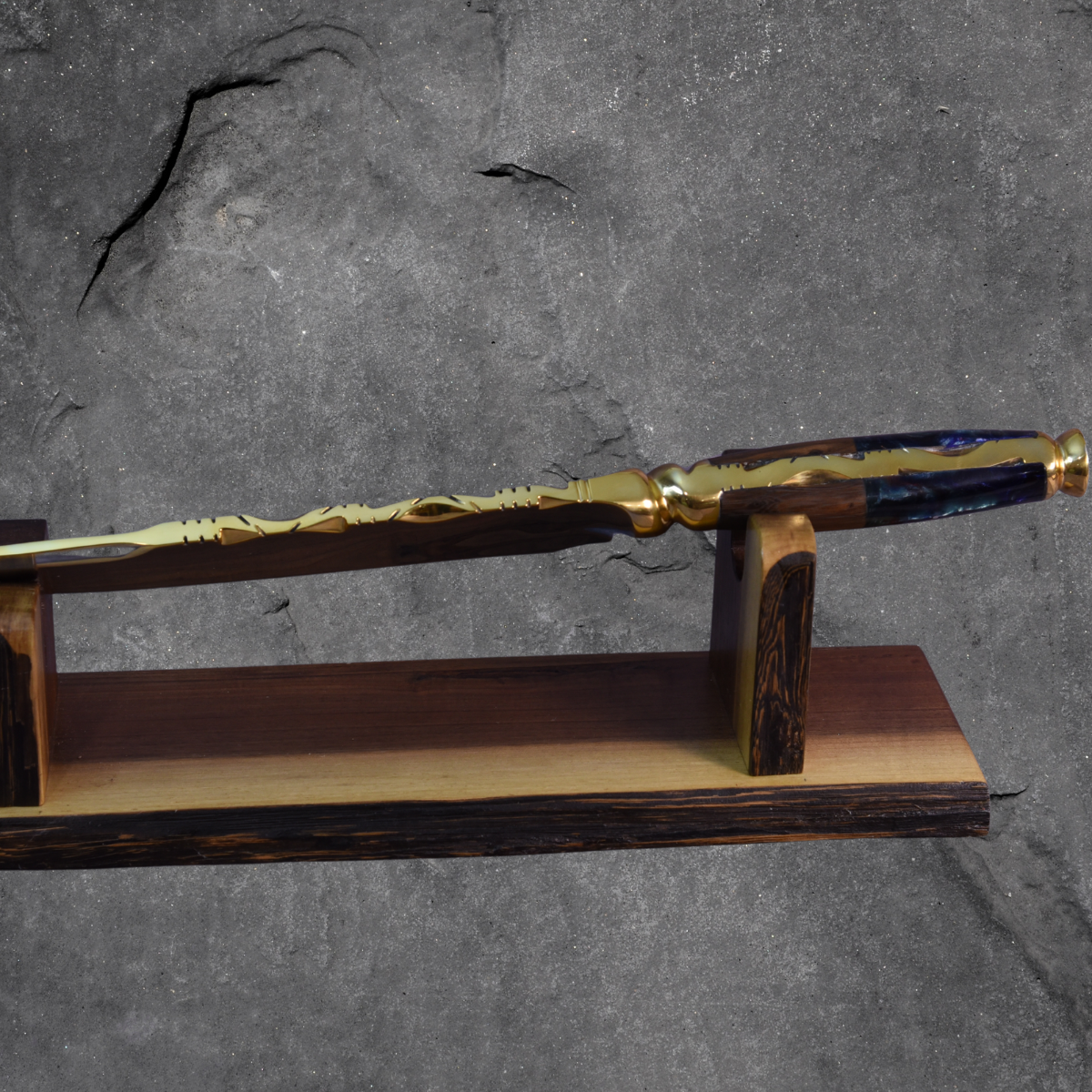 The Mariner's Edge — Partial Gold Collector's Blade