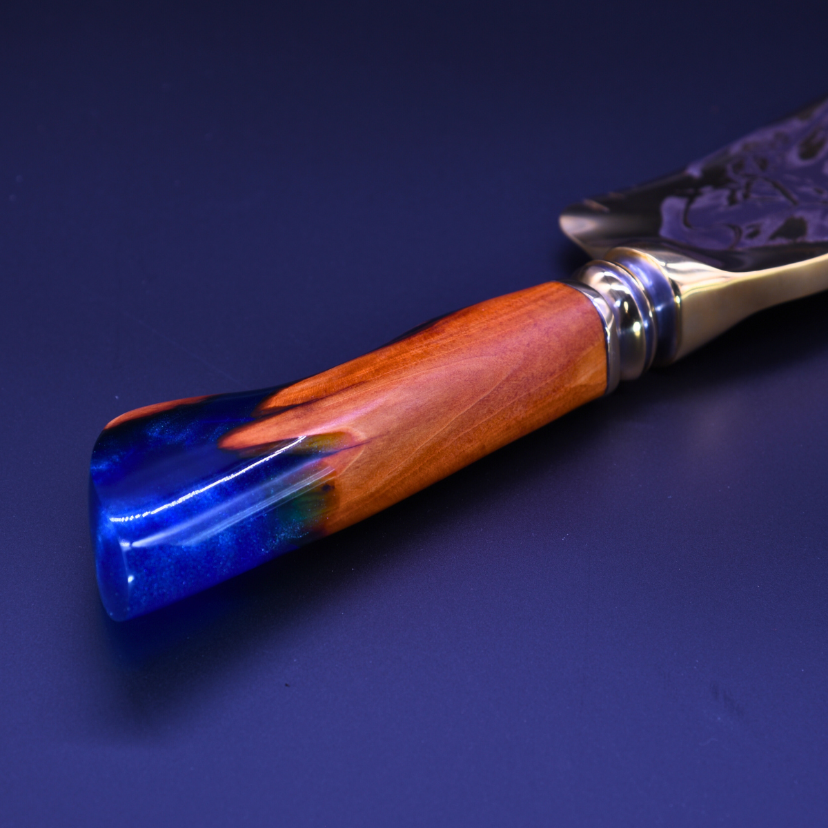 "The Monarch" — Full Gold Collector Knife