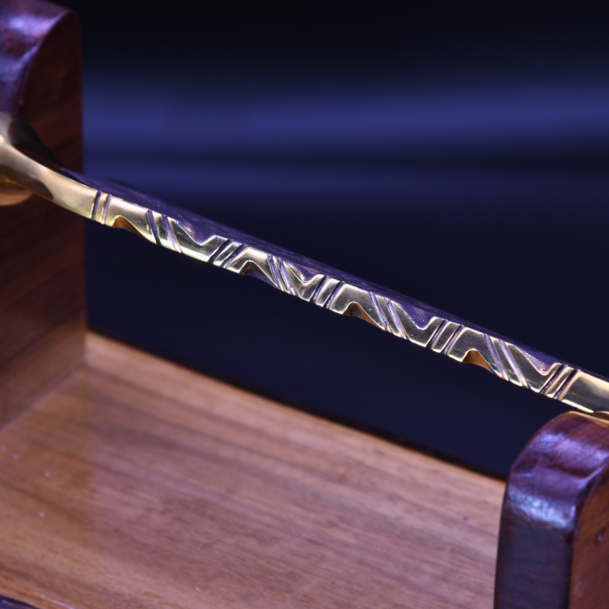 "The Monarch" — Full Gold Collector Knife