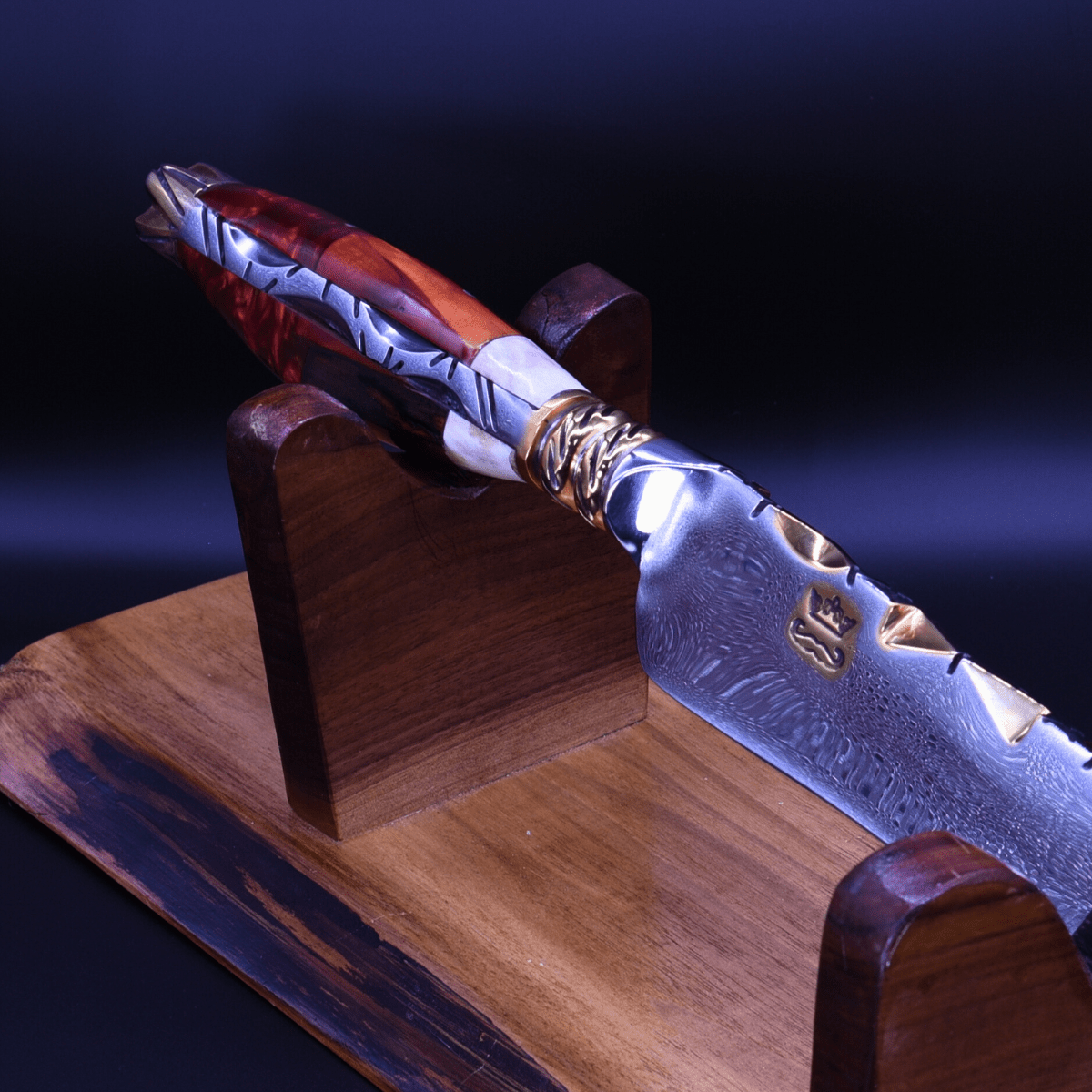 "The Emberfang" — Mixed Gold & Steel Collector Knife - OwnTheFire™