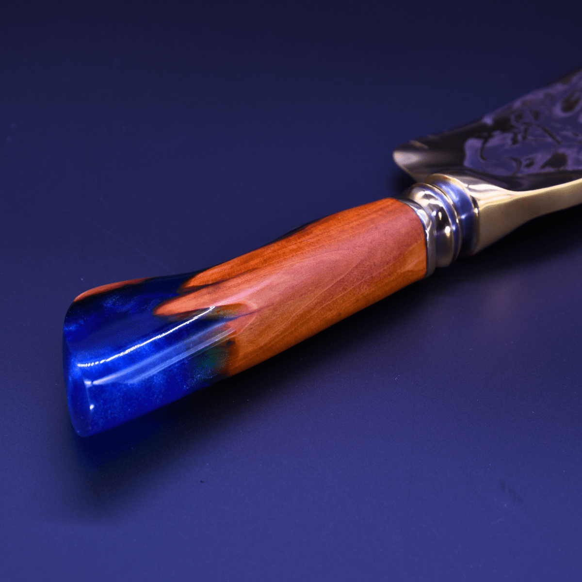 "The Monarch" — Full Gold Collector Knife - OwnTheFire™